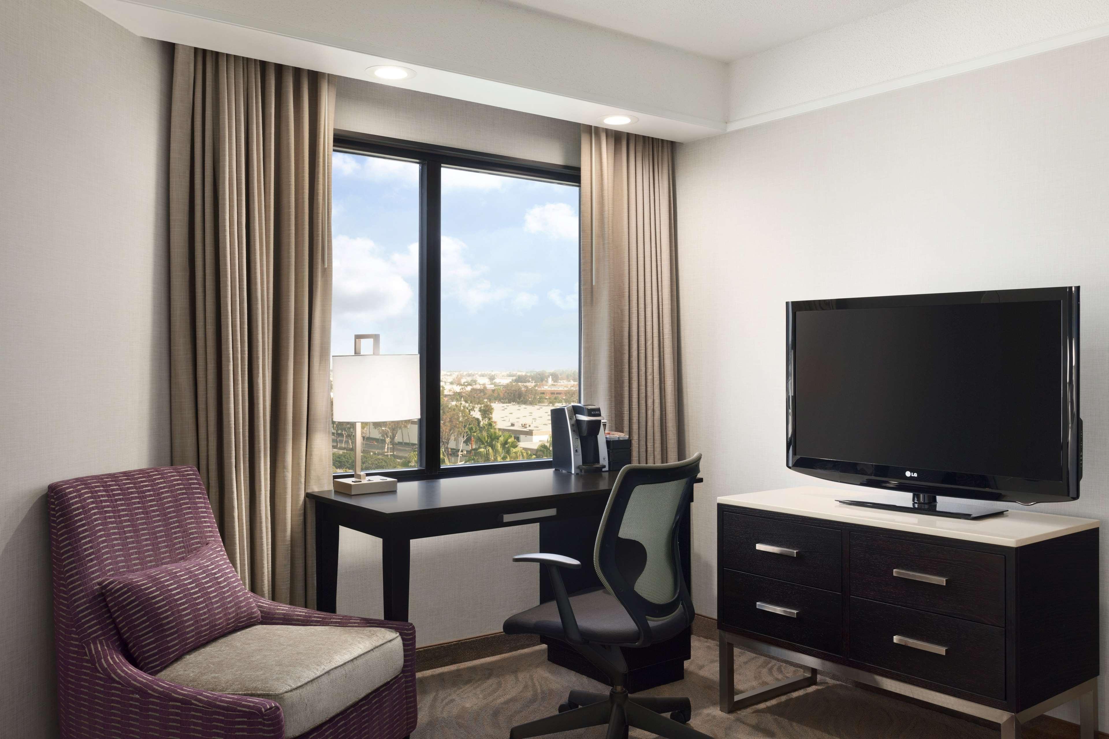 Embassy Suites By Hilton Irvine Orange County Airport Exteriör bild
